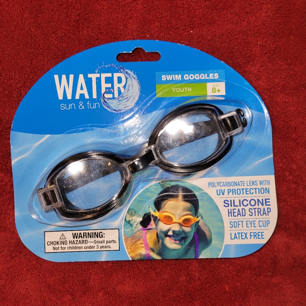 Water Sun & Fun Youth Swim Goggles.